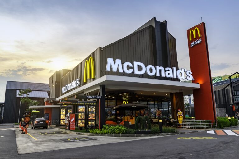 ¿Qué vendía McDonalds antes de que llegaran las hamburguesas?